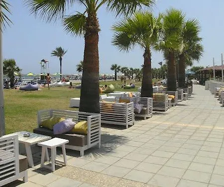 Machenzie Beach With Pool Larnaka